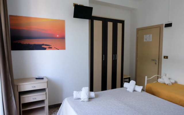 Beach Hotel Clerice