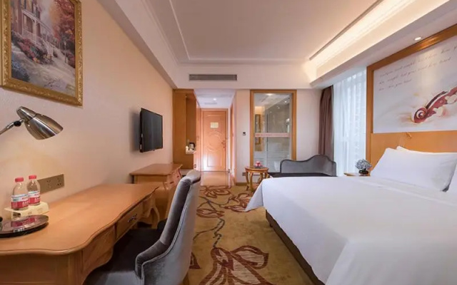 Vienna Hotel Laibin North Station