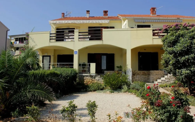 Davor - 20m From sea - A3