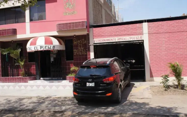 Hostal El Pueblo
