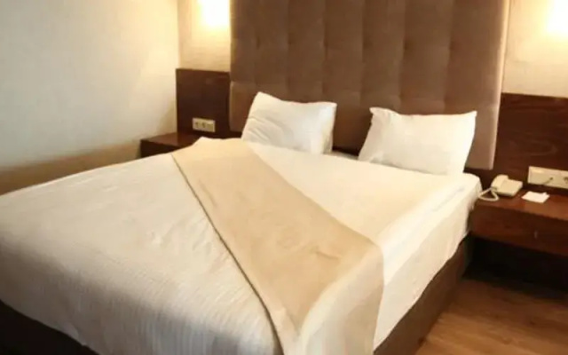 Akm Otel
