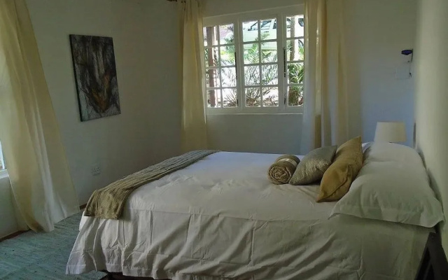 Zen Too Holiday House