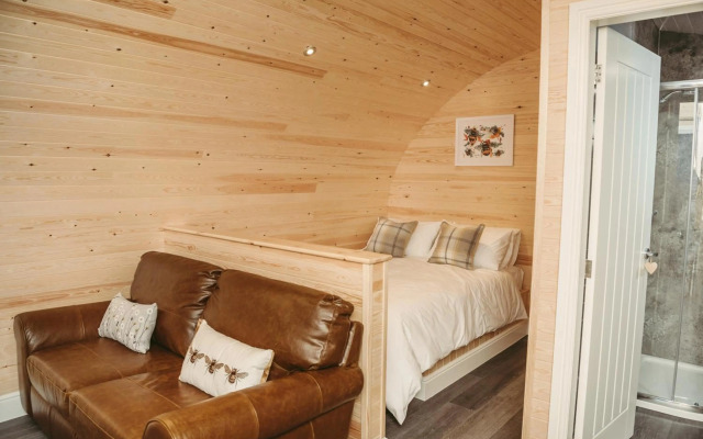 Braeside Retreats