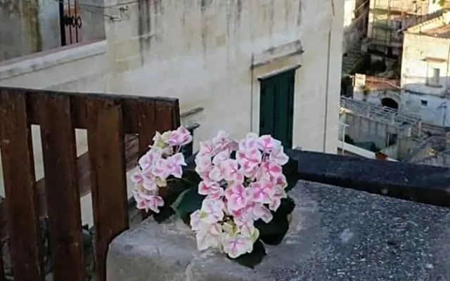 Abbatino Bed  Breakfast