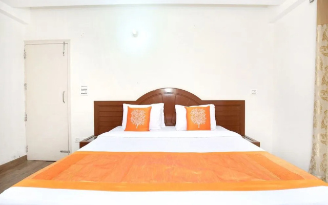 OYO 12185 Home Wayside Villa 3BHK Apartment Kasauli