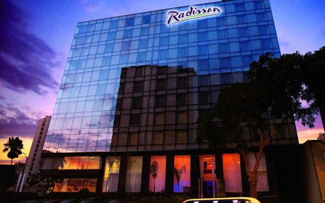 Radisson Hotel Decapolis Miraflores in Lima, Peru from 112$, photos, reviews - zenhotels.com hotel front