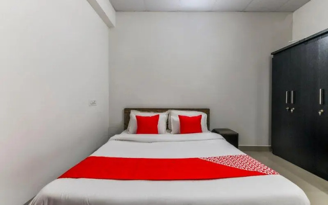 OYO Flagship 66410 B&b Apartments