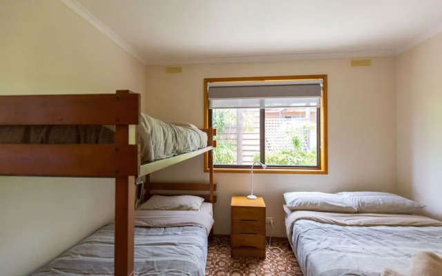 Wonboyn Cabins & Caravan Park