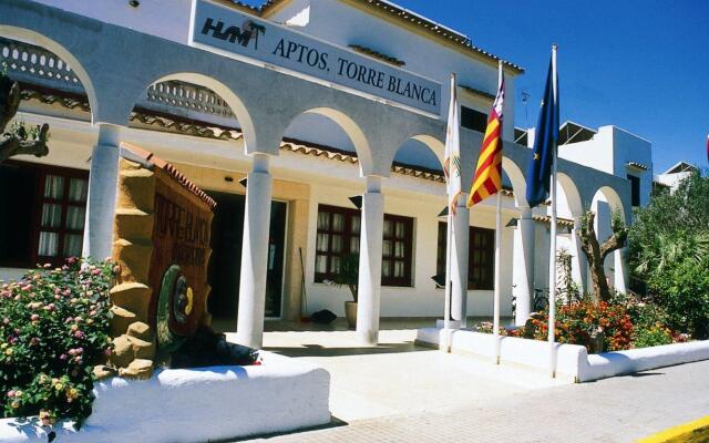 Отель HSM Club Torre Blanca вид на фасад