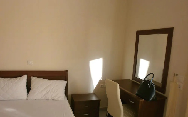 Artemis Marina Apartments