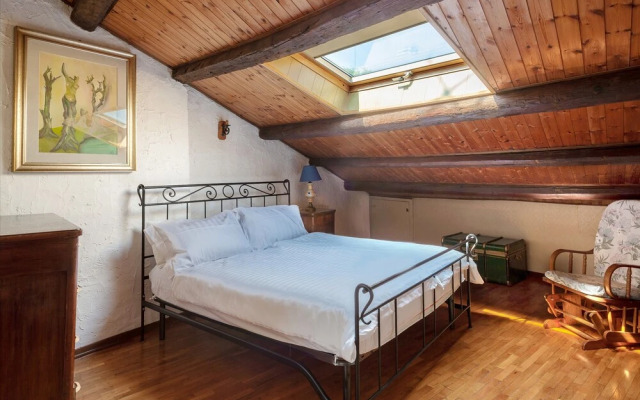 Exclusive Palazzo Schifanoia Apartment