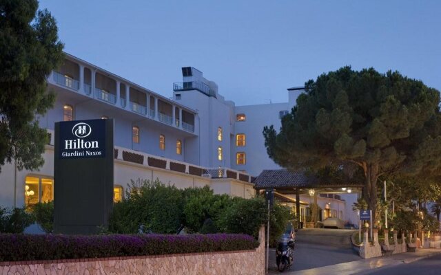 Отель RG Naxos Hotel Италия, Джардини Наксос - 3 отзыва об отеле, цены и фото номеров - забронировать отель RG Naxos Hotel онлайн вид на фасад