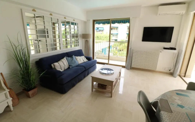 Sea side 2 bedroom with heated pool 322