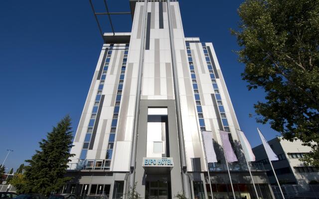 Expo Congress Hotel вид на фасад