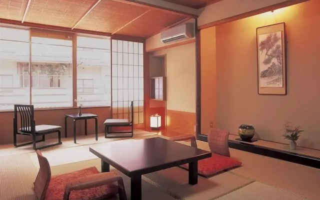 Yuzankaku