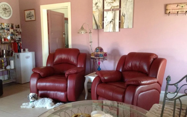 Must Love Dogs B&b