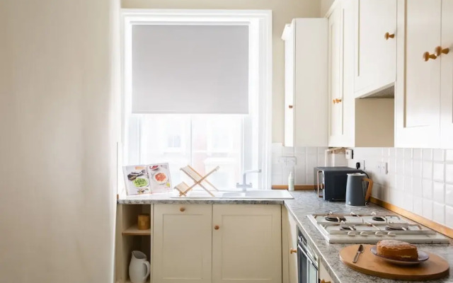 The Gloucester Road Mews - Stylish & Modern 1bdr Apartment