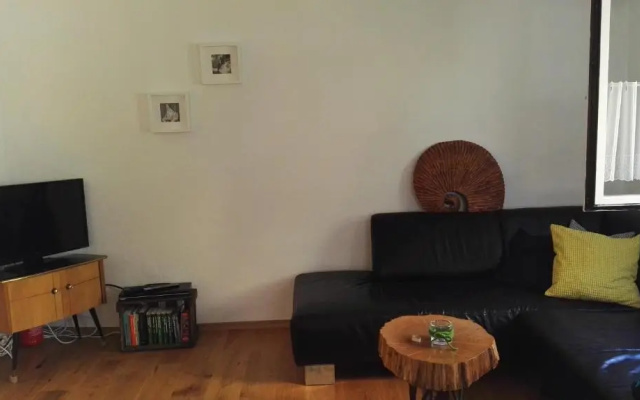 Haus Liebevoll in Wald 102