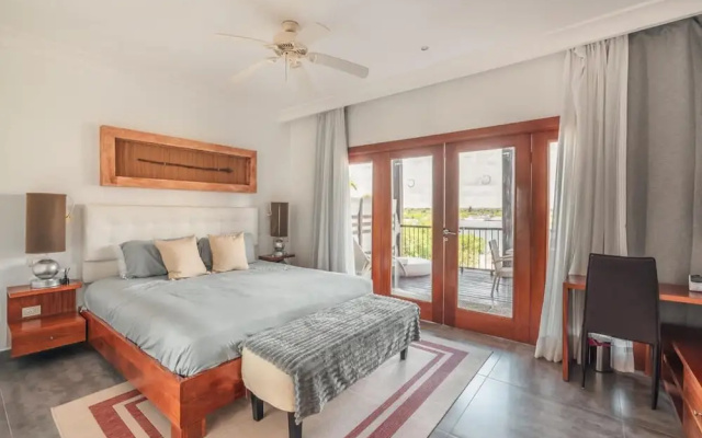 Studio 3 Guests Balcony With Views Fishing Lodge
