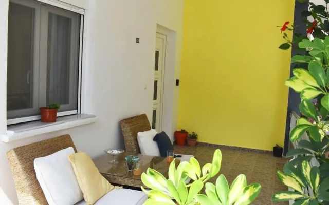 Pirgos Colorful Studio, Sleeps 2, Parking Wifi Ac