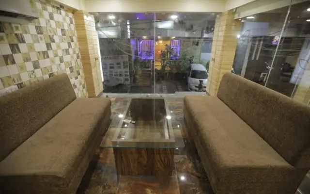 Hotel Raas Palace