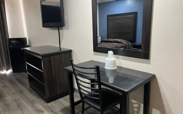 Economy Inn Fresno Yosemite