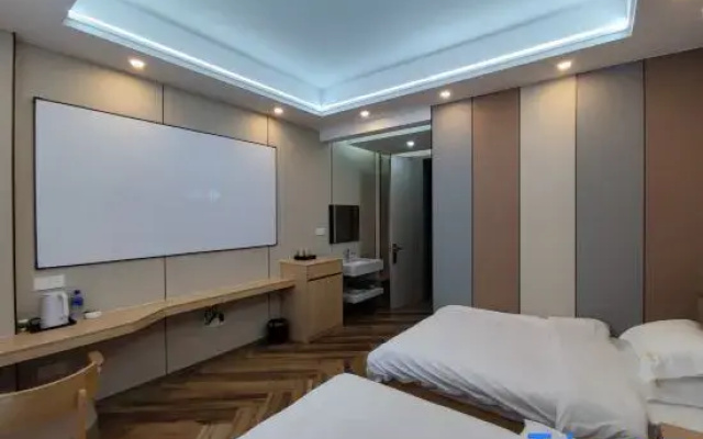 Jiangchuan Sweet Orange Hotel