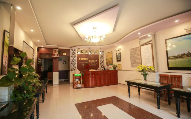 Full Moon Boutique Hotel