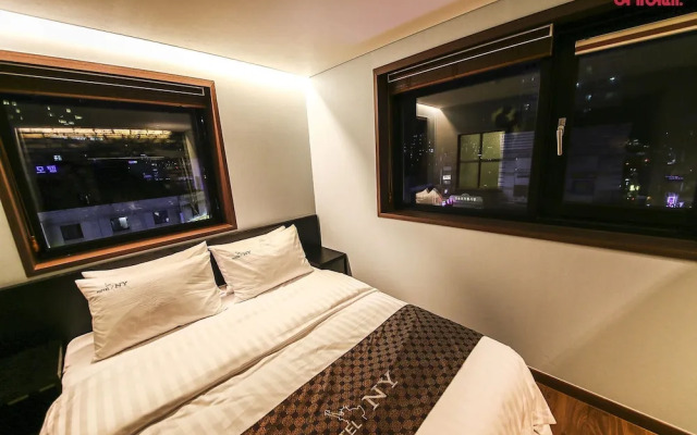 Yeongdeungpo Station New York Hotel