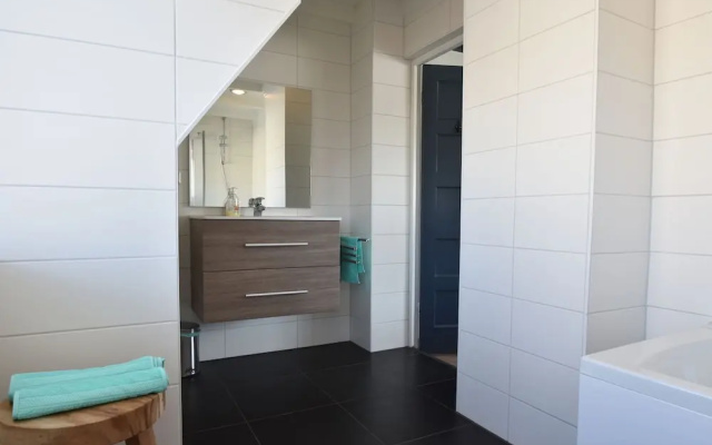 Elegant Apartment in Bergen aan Zee near Beach