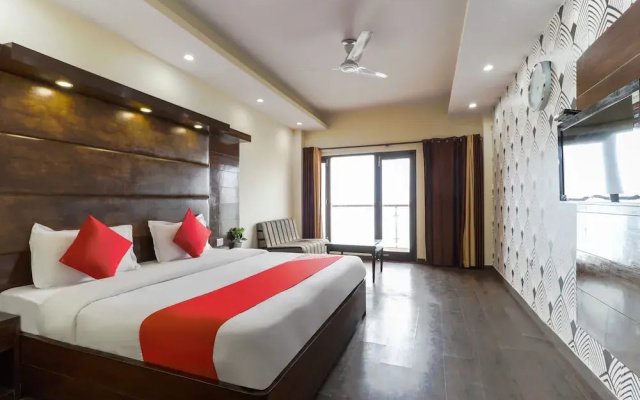 OYO 7251 Hotel Palazzo