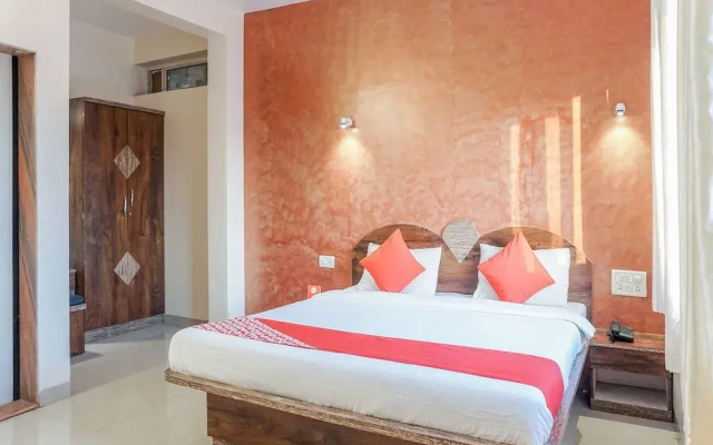 OYO 25095 Hotel Valley View Residency