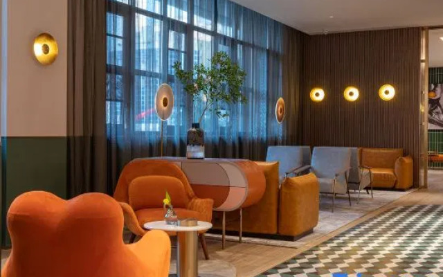 Orange Hotel (Urumqi People's Cinema)