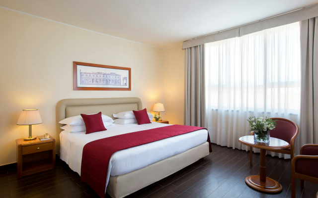 Отель Starhotels Business Palace
