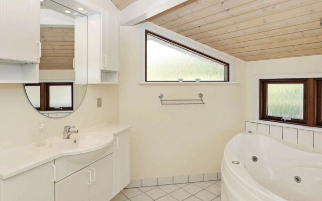 Luxurious Holiday Home Near Hals With Whirlpool
