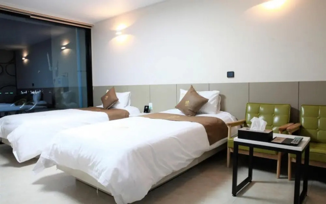 Yeosu Yong Beach Tourist Hostel