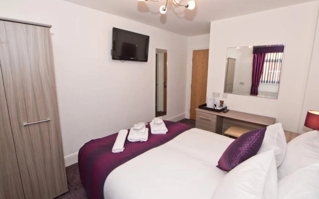 Royal Carlton Hotel