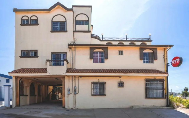 OYO Hotel CocoBeach, Ensenada