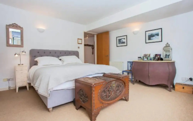 Central 2 Bedroom Loft