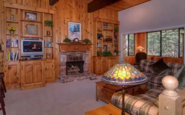 RedAwning Incline Village Mountain Getaway