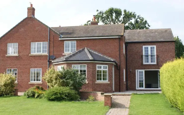 Ravensdale Lodge