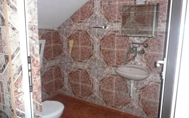 Shans 2 Hostel