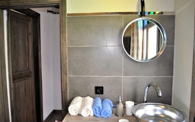 Rooftop Balat Rooms and Apartments Vodina