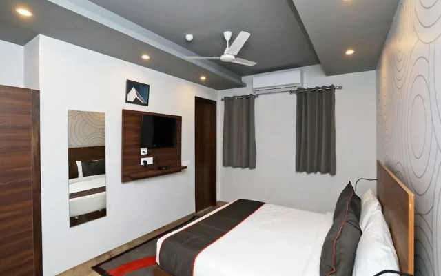 Palam Vihar By OYO Rooms