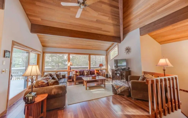 Tan Oak Lane 37
