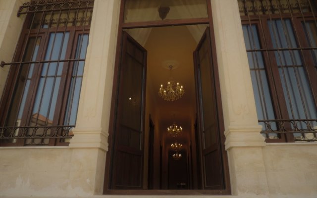 La PLace Hotel in Aley, Lebanon from 145$, photos, reviews - zenhotels.com hotel front