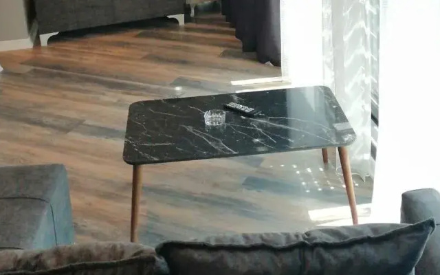 Plus Park Suite & Hotel