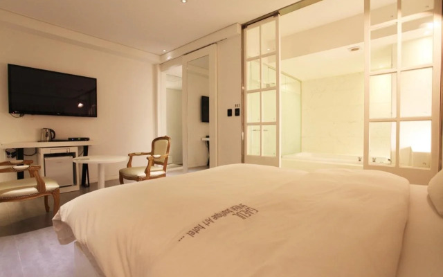Sinchon Hotel GAEUL