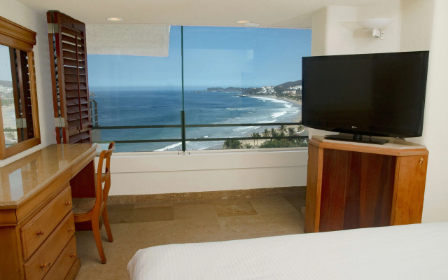 Emporio Ixtapa - with Optional All Inclusive