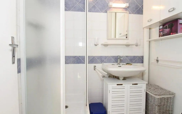 Appartement Balaruc-les-Bains, 1 pièce, 2 personnes - FR-1-553-47